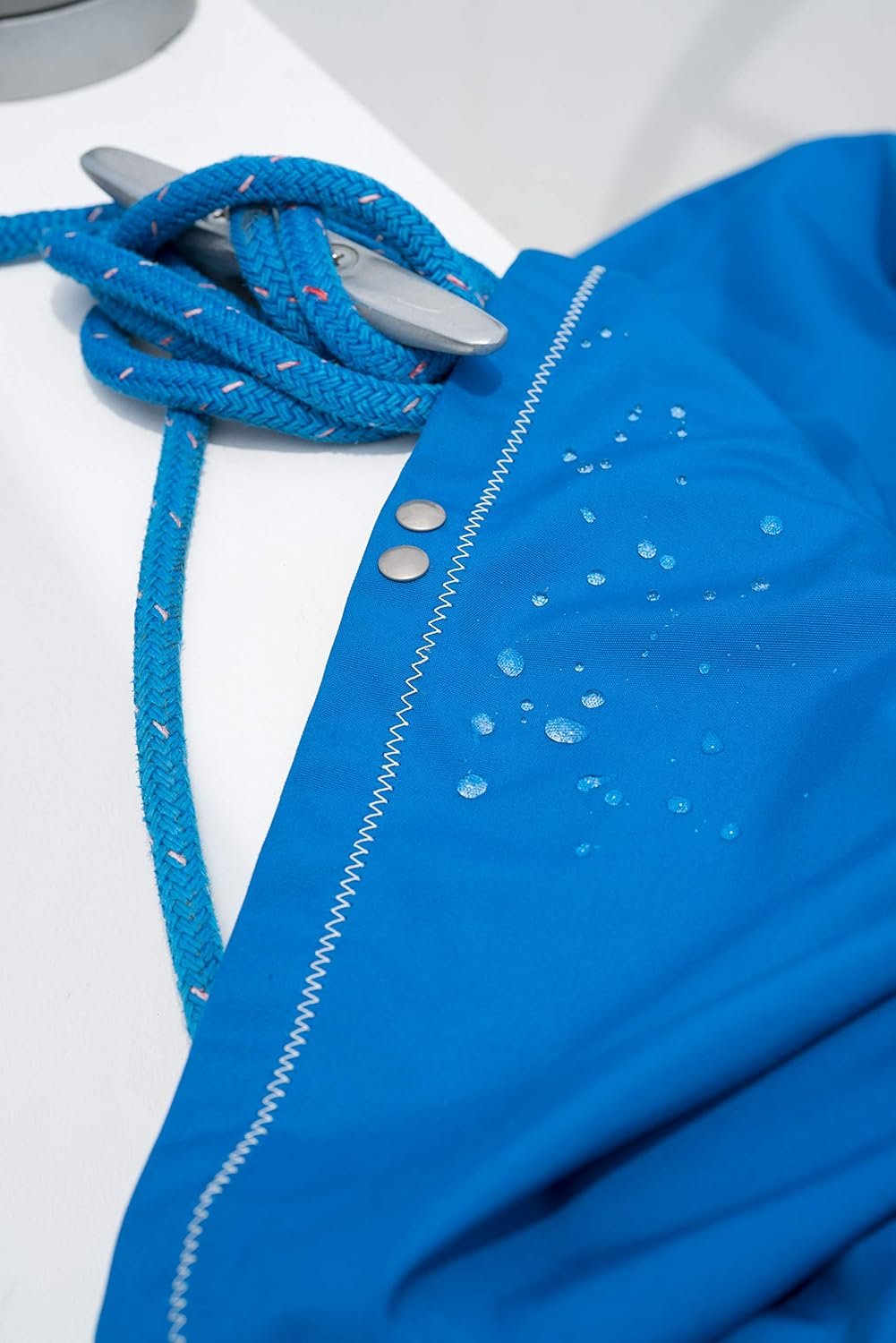 303 Marine Fabric Guard - For Marine Fabrics - Restores Lost Water Repellency To Factory New Levels - Repels Moisture And Stains, 16 fl. oz. (30616CSR-6PK)