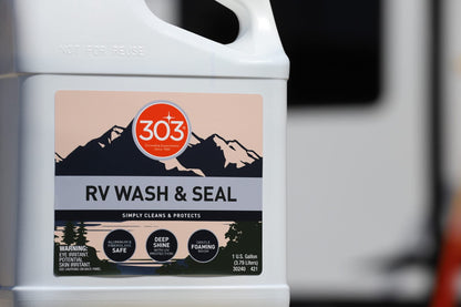 303 Products RV Wash & Seal - Clean, Streak-Free Finish, pH Neutral High Foaming Formula, Provides A Deep Gloss Finish on RVs, Campers and more- 1 gal